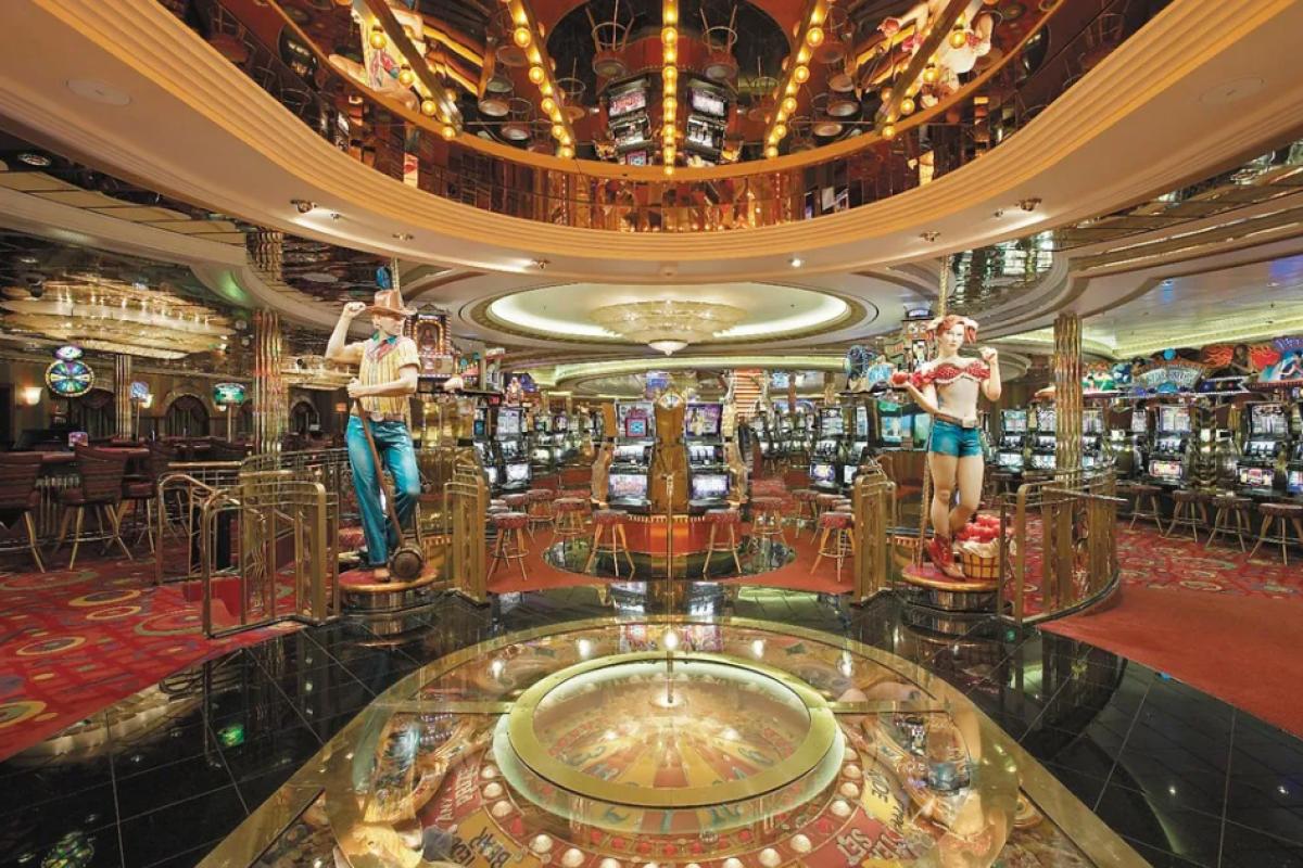 Voyager of the Seas - Gallery 12